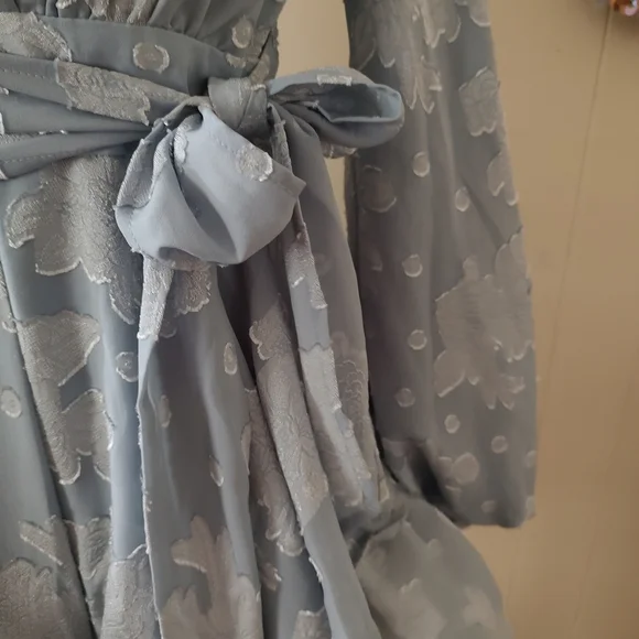 NWT Saints+Secrets Blue Floral Tiered Romper Dress with Long Sash Belt SZ Small - Picture 3 of 14